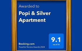 Popi & Silver Apartment
